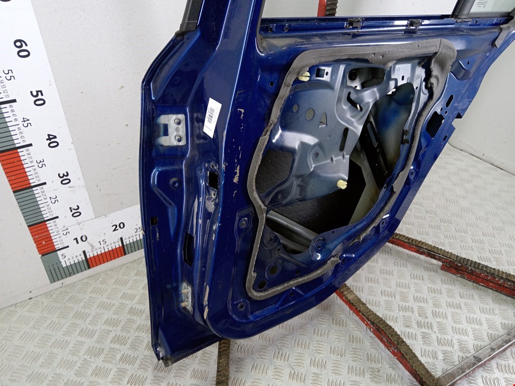 Дверь задняя правая BMW 1er E81\E87 2004-2011