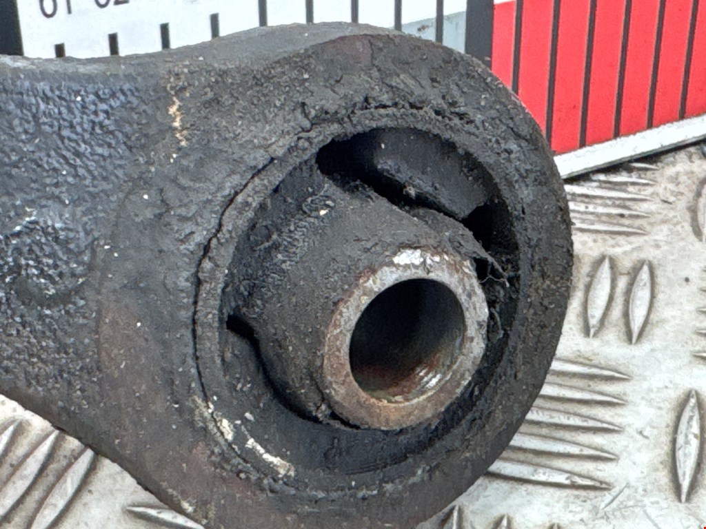 Рычаг передний левый SEAT Alhambra 1996-2010