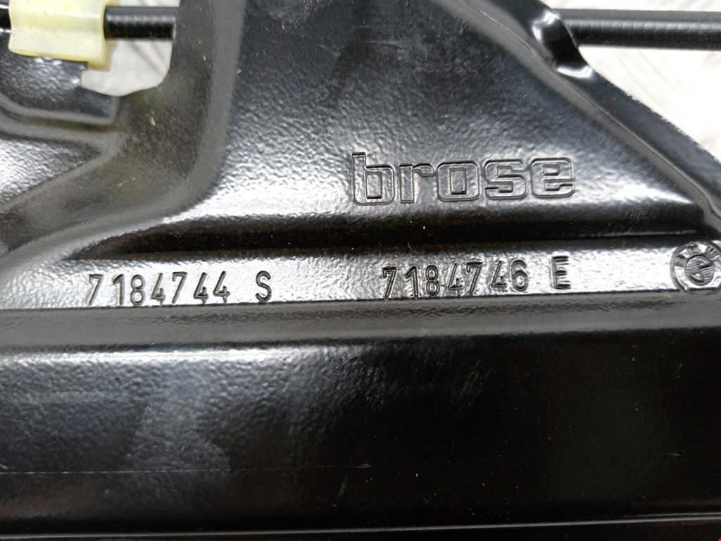 Стеклоподъемник задний правый BMW 5er 5 серия E60/E61 2003-2010