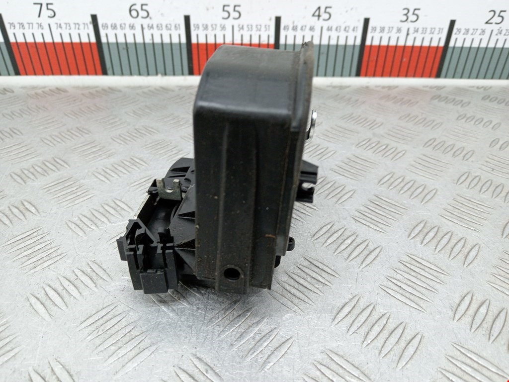 Замок двери задней правой BMW 5er 5 серия E60/E61 2003-2010