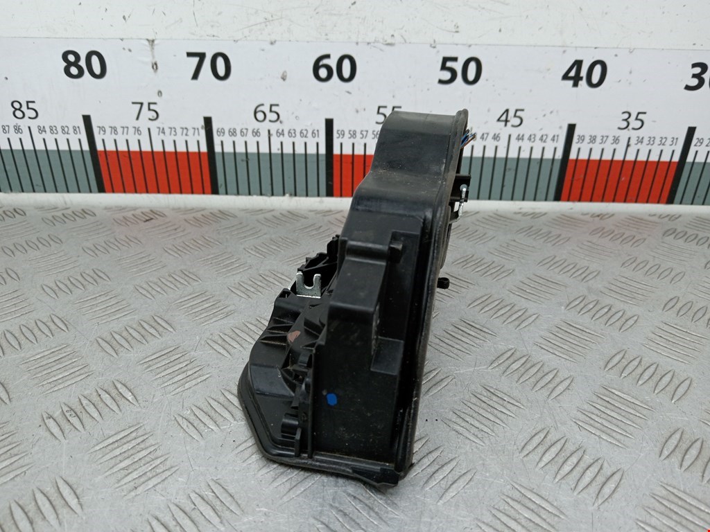 Замок двери задней левой BMW 5er 5 серия E60/E61 2003-2010
