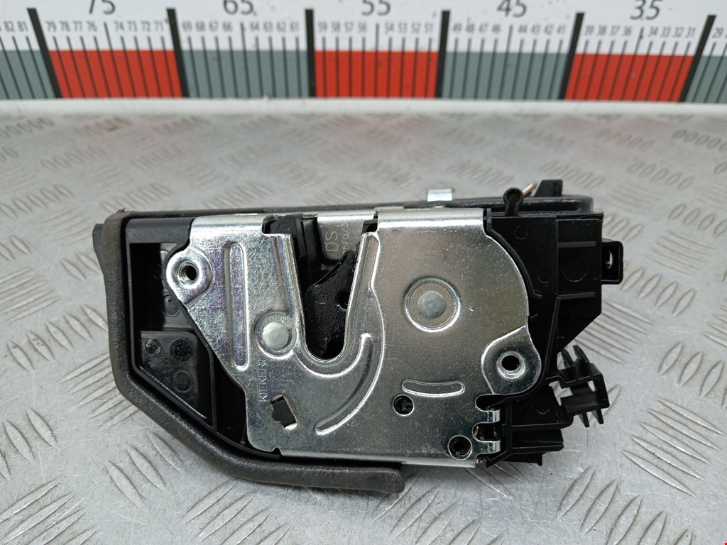 Замок двери задней левой BMW 5er 5 серия E60/E61 2003-2010