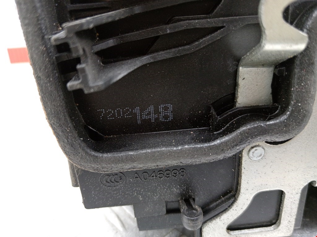 Замок двери задней правой BMW 5er 5 серия E60/E61 2003-2010