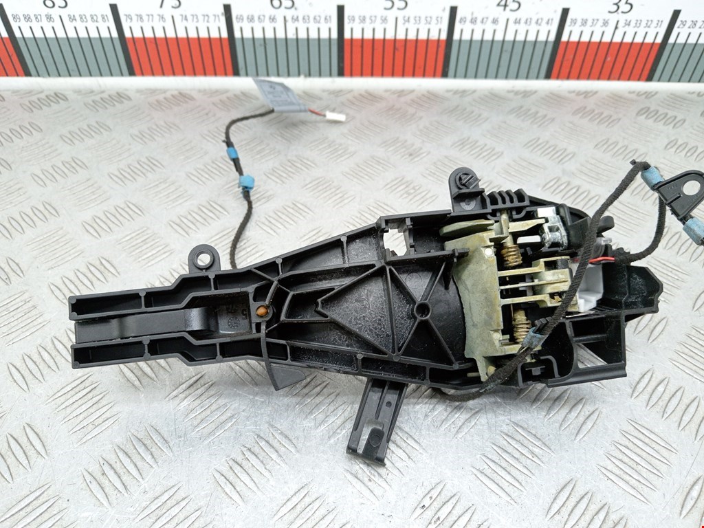 Ручка двери задней наружная левая BMW 3er E90/E91 2005-2012