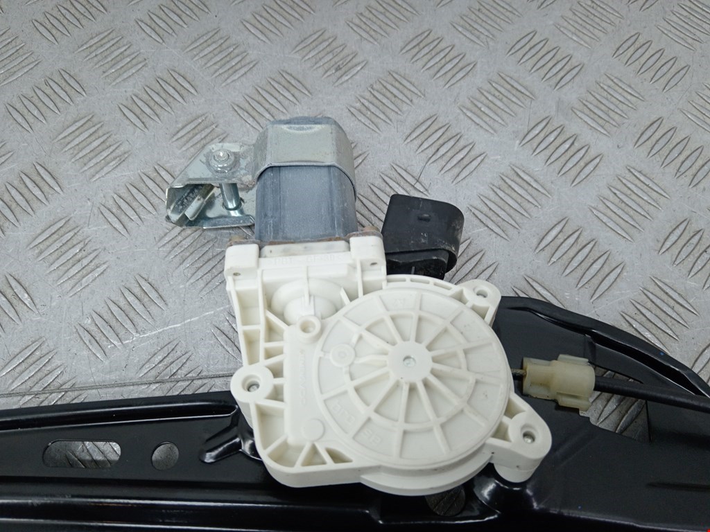 Стеклоподъемник задний левый BMW 5er 5 серия E60/E61 2003-2010