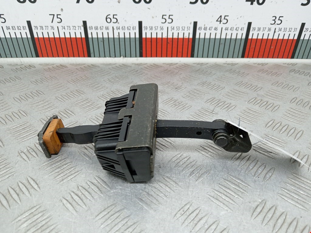 Ограничитель открывания двери BMW 5er 5 серия E60/E61 2003-2010