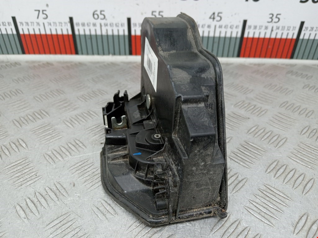 Замок двери задней левой BMW 5er 5 серия E60/E61 2003-2010