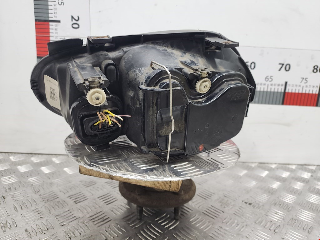 Фара правая VOLKSWAGEN Golf IV 1997-2003