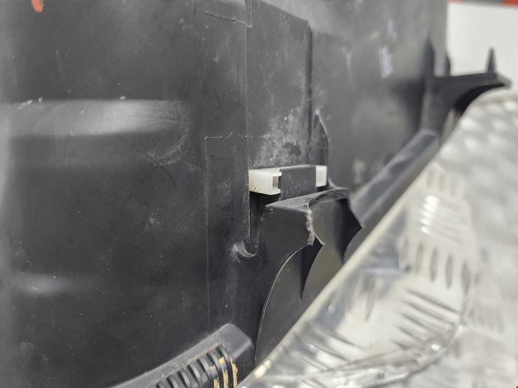 Фара правая VOLKSWAGEN Golf IV 1997-2003