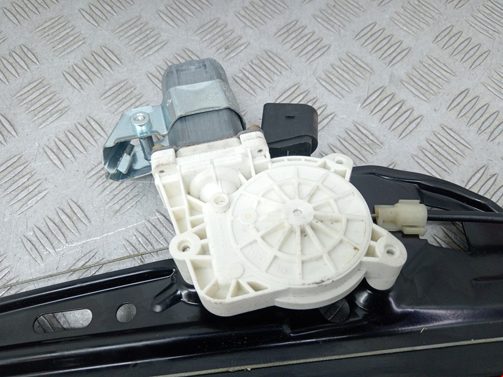 Стеклоподъемник задний левый BMW 5er 5 серия E60/E61 2003-2010