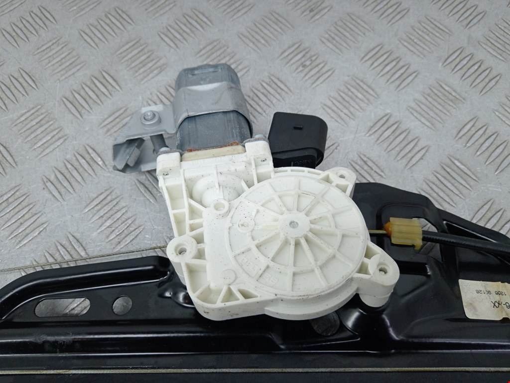 Стеклоподъемник задний левый BMW 5er 5 серия E60/E61 2003-2010