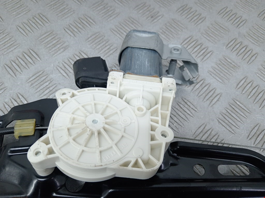 Стеклоподъемник задний правый BMW 5er 5 серия E60/E61 2003-2010