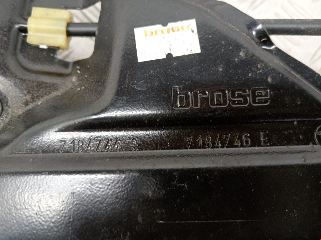 Стеклоподъемник задний правый BMW 5er 5 серия E60/E61 2003-2010