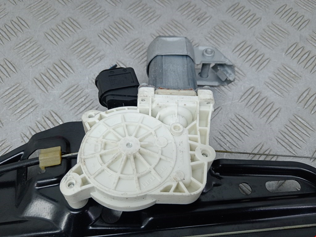 Стеклоподъемник задний правый BMW 5er 5 серия E60/E61 2003-2010