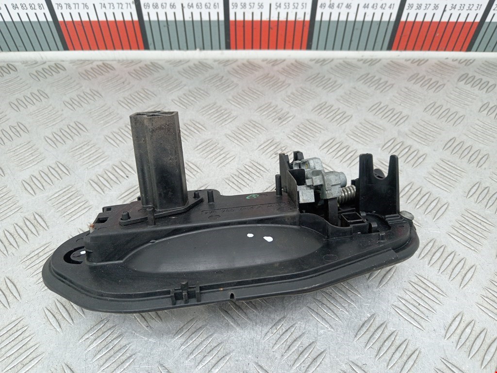 Ручка двери задней наружная правая BMW 5er 5 серия E60/E61 2003-2010