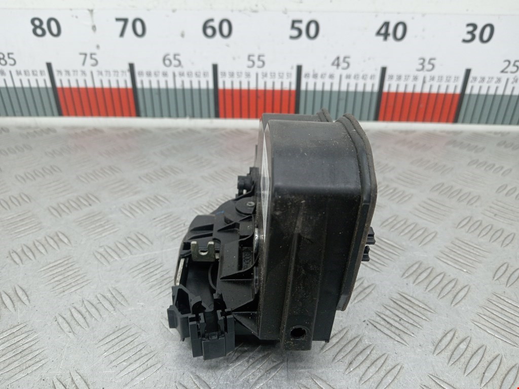 Замок двери задней правой BMW 5er 5 серия E60/E61 2003-2010