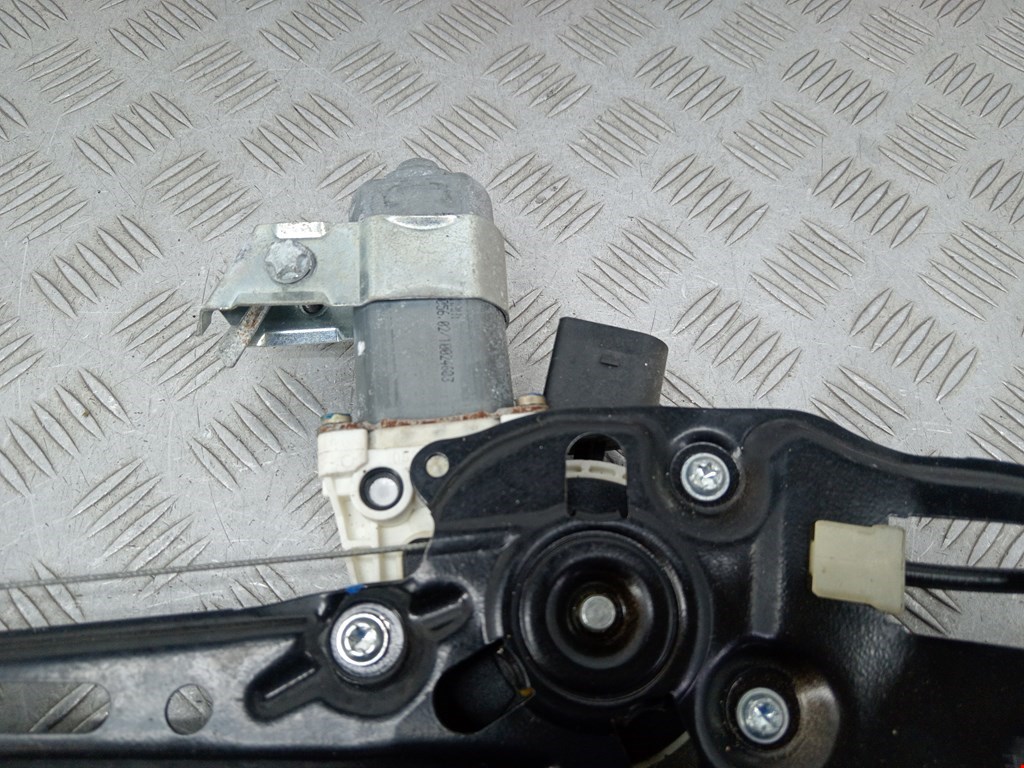 Стеклоподъемник задний правый BMW 5er 5 серия E60/E61 2003-2010