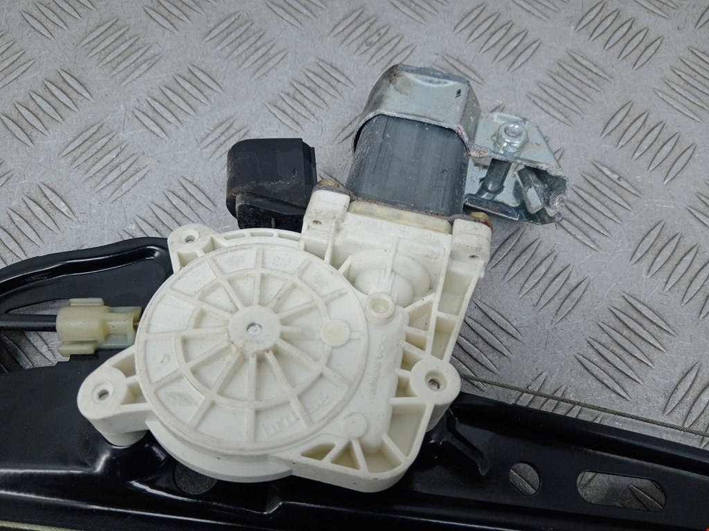 Стеклоподъемник задний правый BMW 5er 5 серия E60/E61 2003-2010