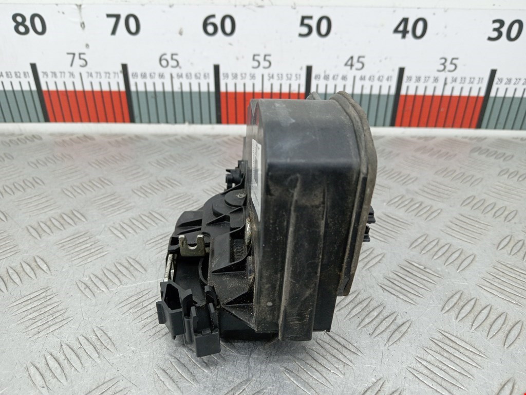 Замок двери задней правой BMW 5er 5 серия E60/E61 2003-2010