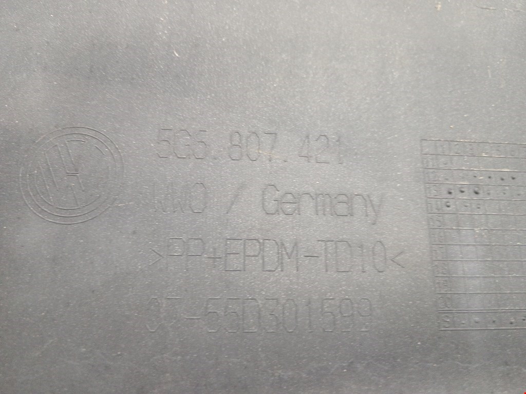 Бампер задний VOLKSWAGEN Golf VII 2012-2020