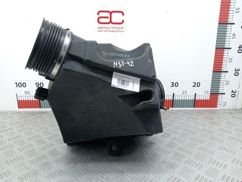 Корпус воздушного фильтра BMW 7er 7 серия E38 1994-2001