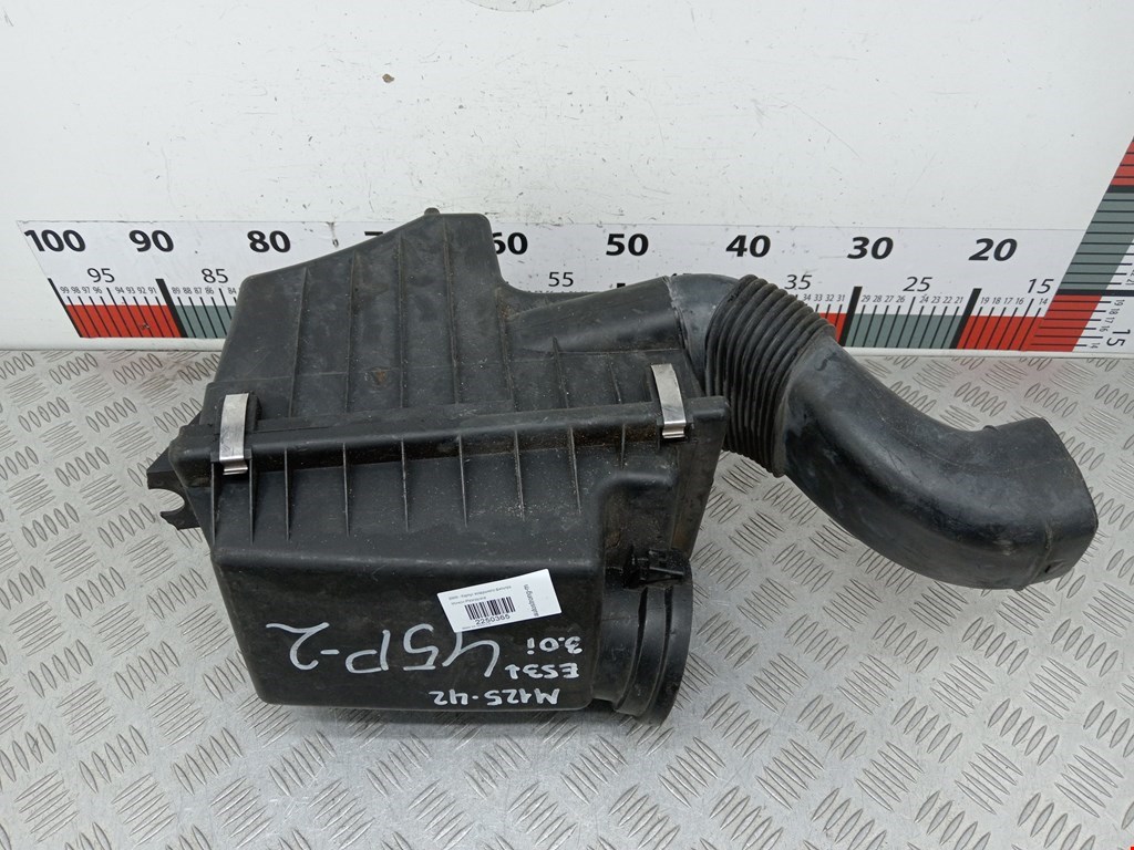 Корпус воздушного фильтра BMW X5 E53 1999-2006