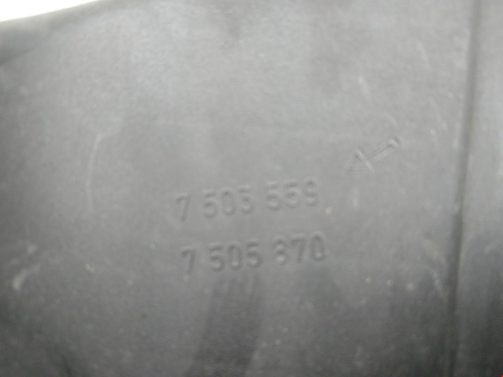 Корпус воздушного фильтра BMW X5 E53 1999-2006