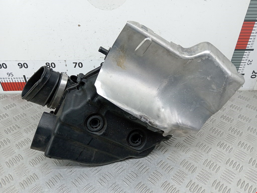 Корпус воздушного фильтра BMW 6er F06/F13/F12 2011-2017