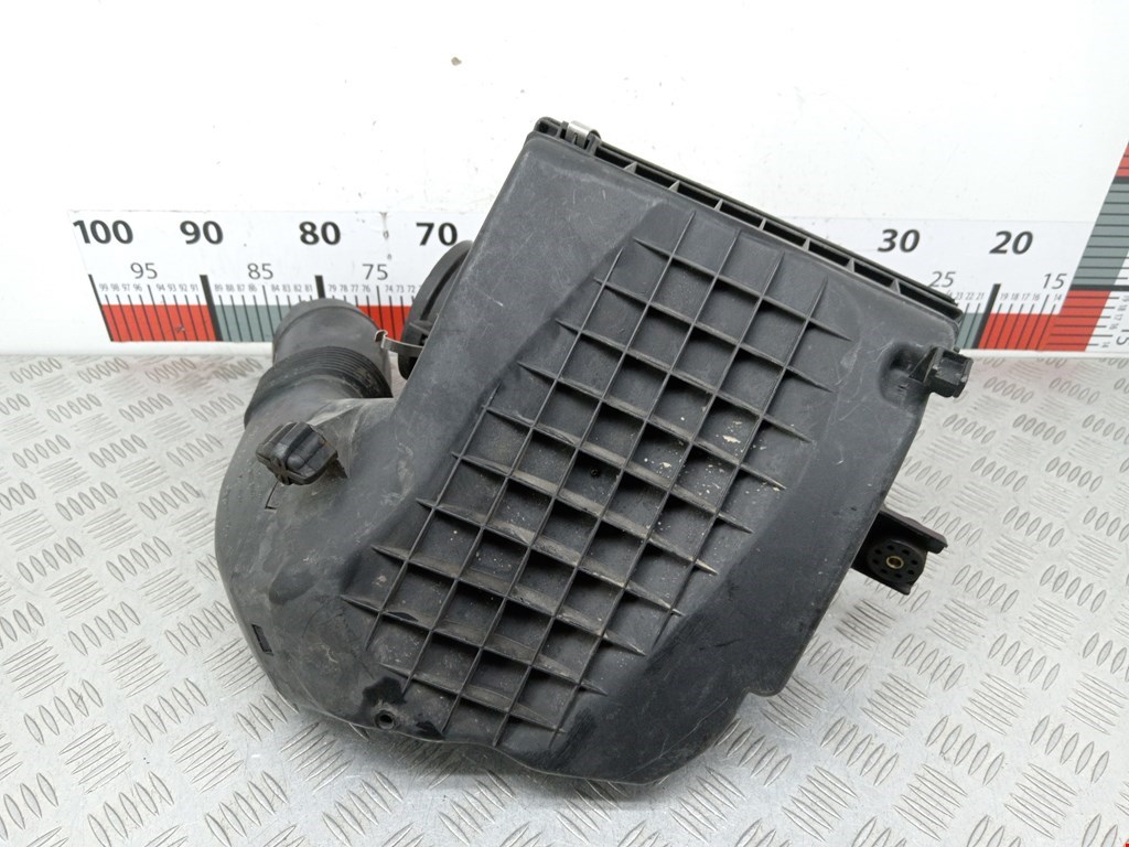 Корпус воздушного фильтра BMW X5 E53 1999-2006