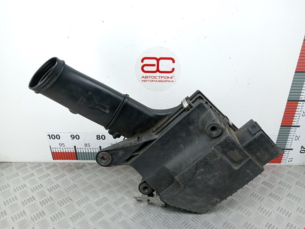 Корпус воздушного фильтра BMW 3er E90/E91 2005-2012