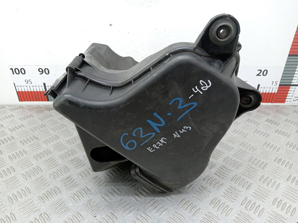 Корпус воздушного фильтра BMW 3er E90/E91 2005-2012