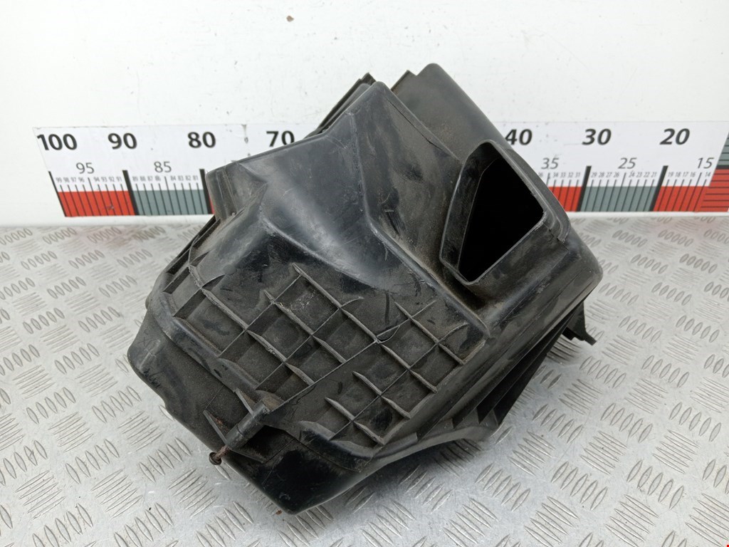 Корпус воздушного фильтра BMW 3er E90/E91 2005-2012