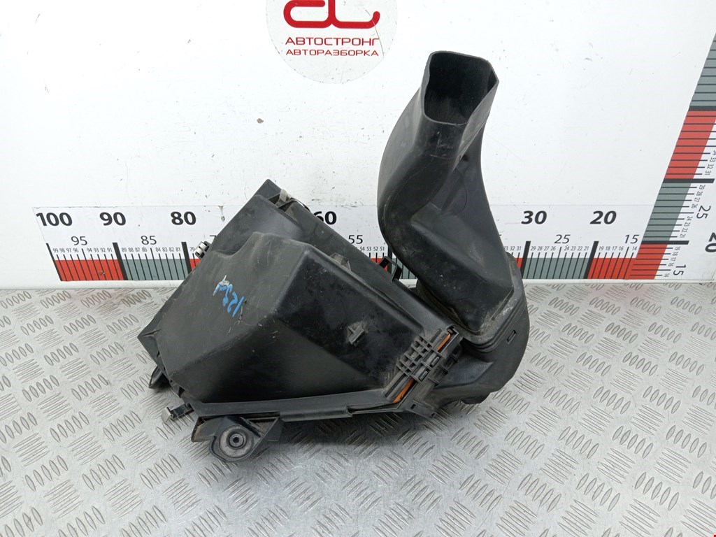 Корпус воздушного фильтра BMW 1er E81\E87 2004-2011