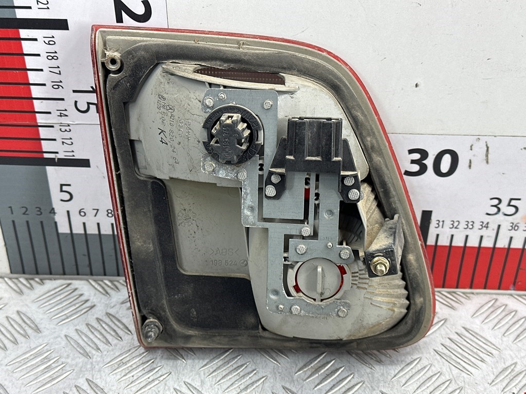 Фонарь задний внутренний правый MERCEDES-BENZ E-Class W210, S210 1995-2002