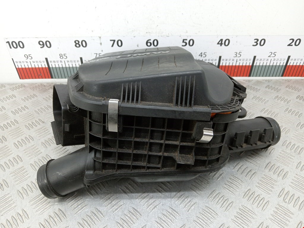 Корпус воздушного фильтра BMW 3er E90/E91 2005-2012