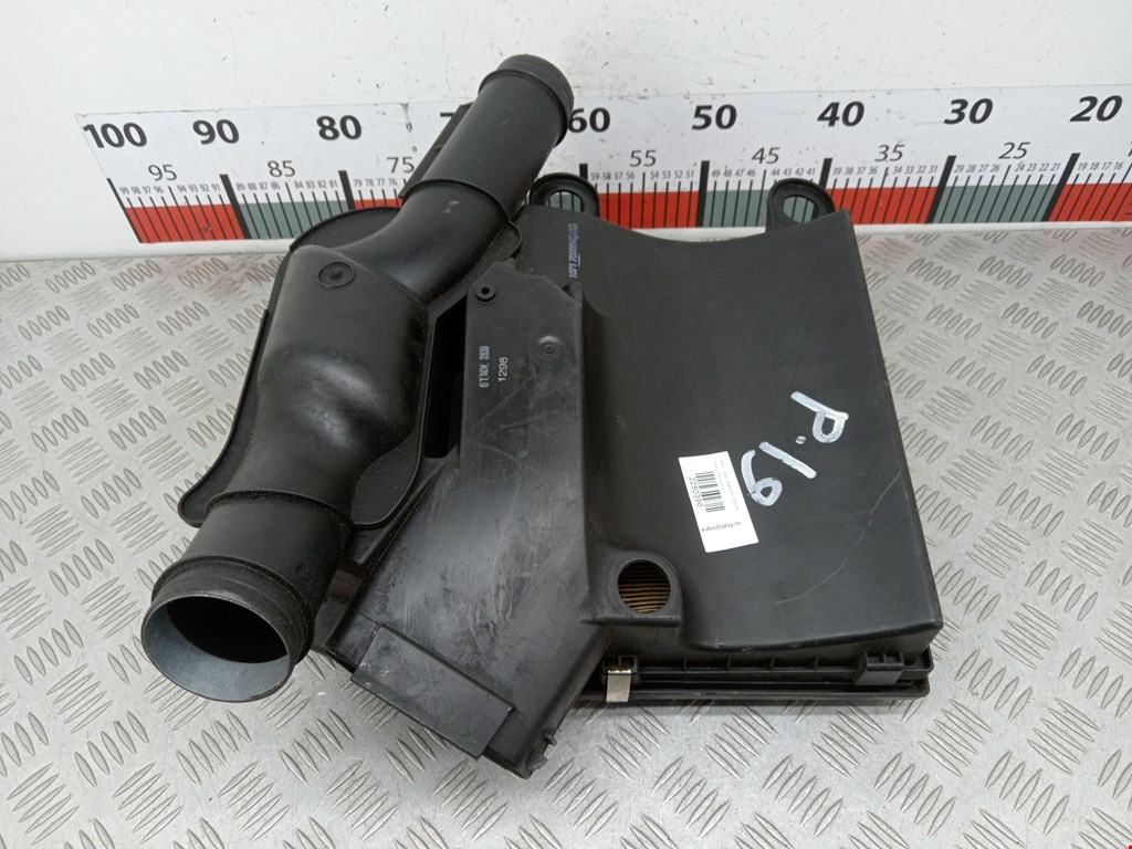 Корпус воздушного фильтра BMW 3er E90/E91 2005-2012