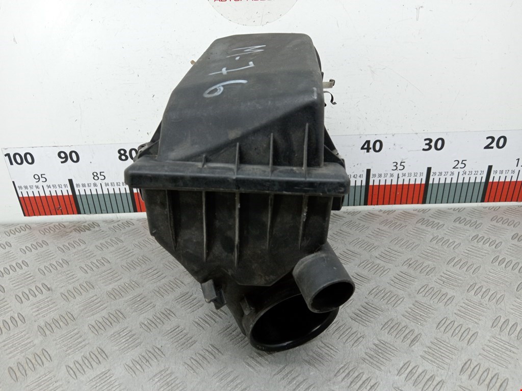 Корпус воздушного фильтра BMW 7er 7 серия E38 1994-2001