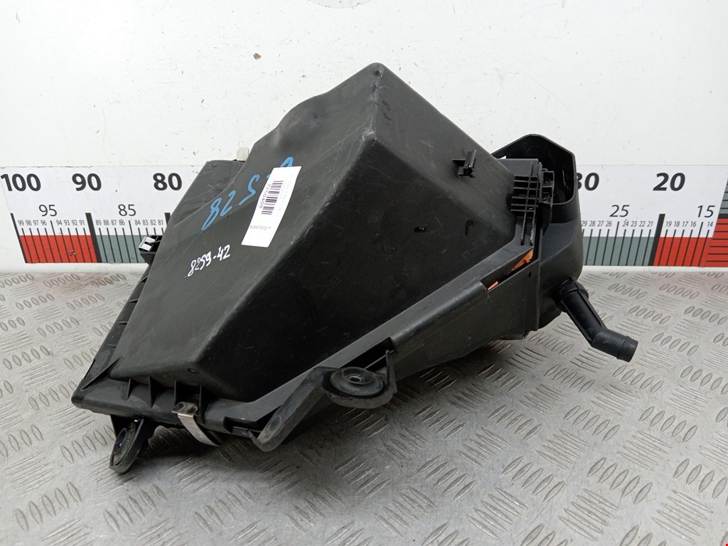 Корпус воздушного фильтра BMW 3er E90/E91 2005-2012