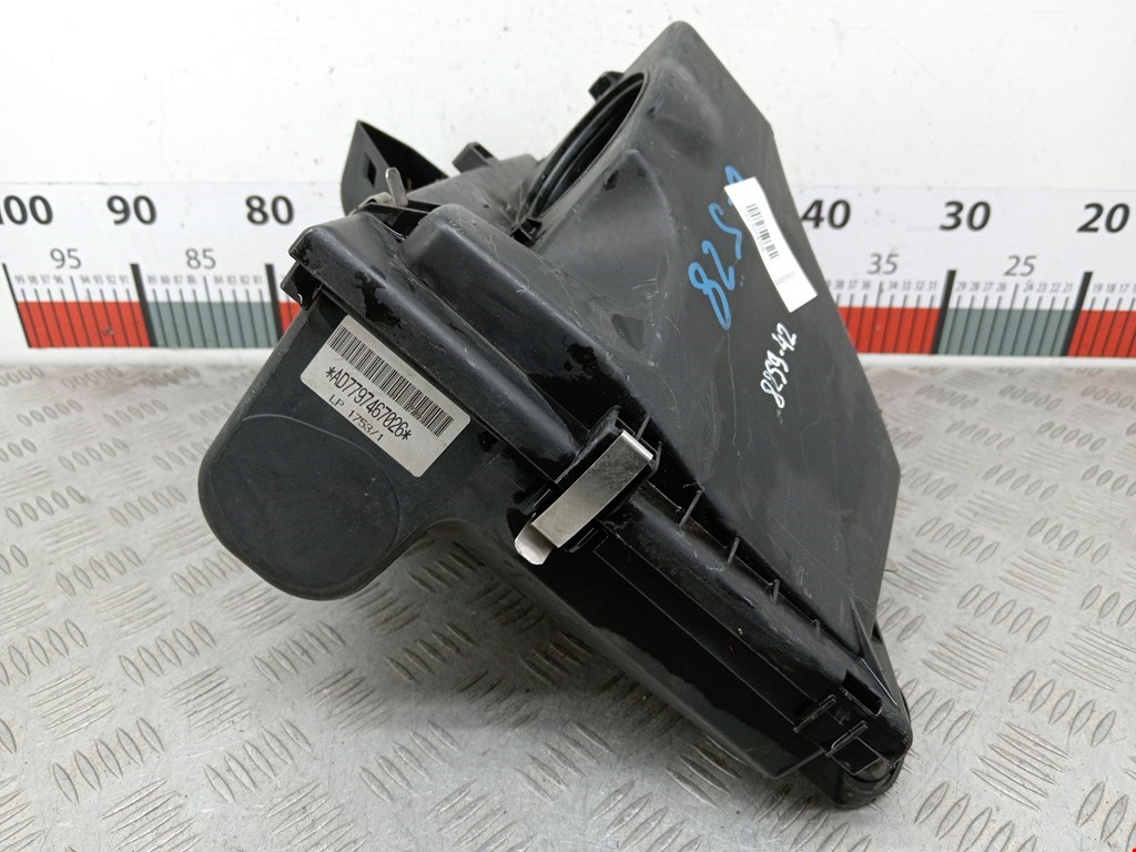 Корпус воздушного фильтра BMW 3er E90/E91 2005-2012