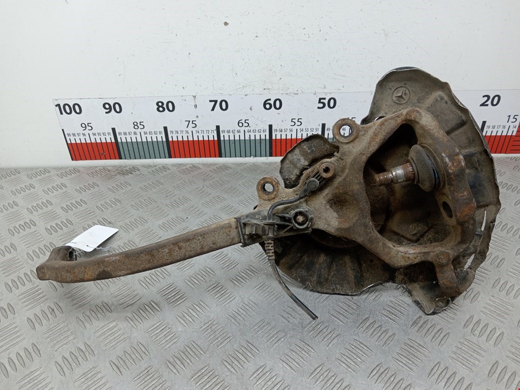 Ступица передняя правая MERCEDES-BENZ S-Class IV W220 1998-2005