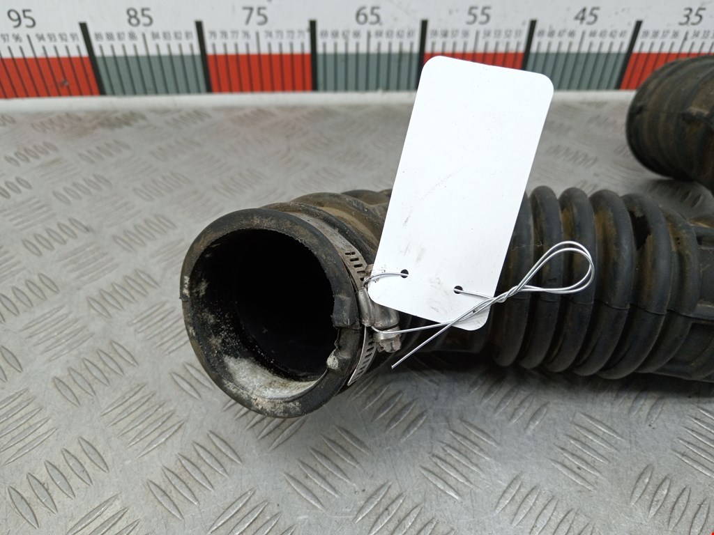 Патрубок воздушного фильтра CHRYSLER Sebring III JS 2006-2010