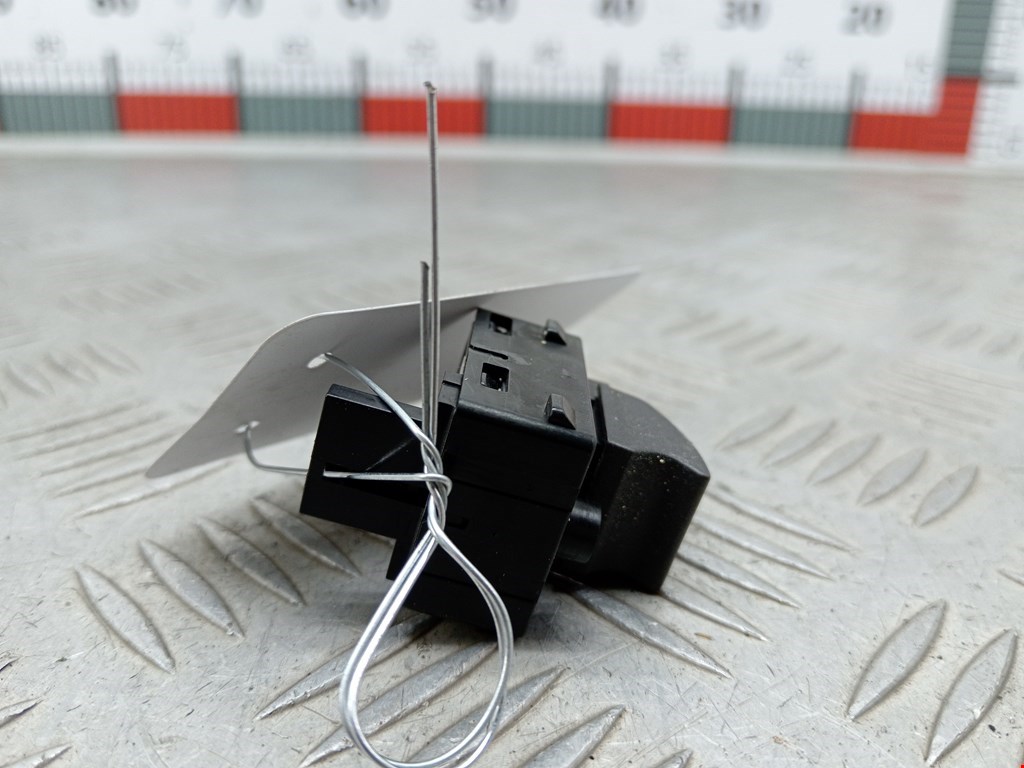 Кнопка стеклоподъемника BMW 7er 7 серия E65/E66 2001-2008