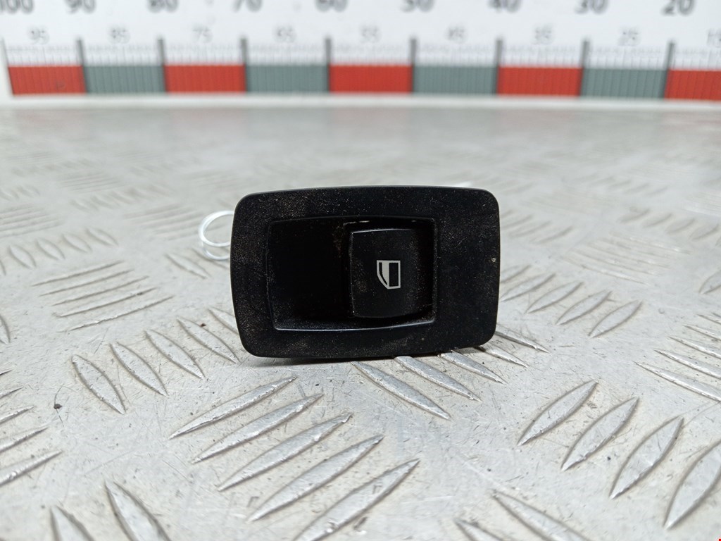 Кнопка стеклоподъемника BMW X5 E70 2007-2013