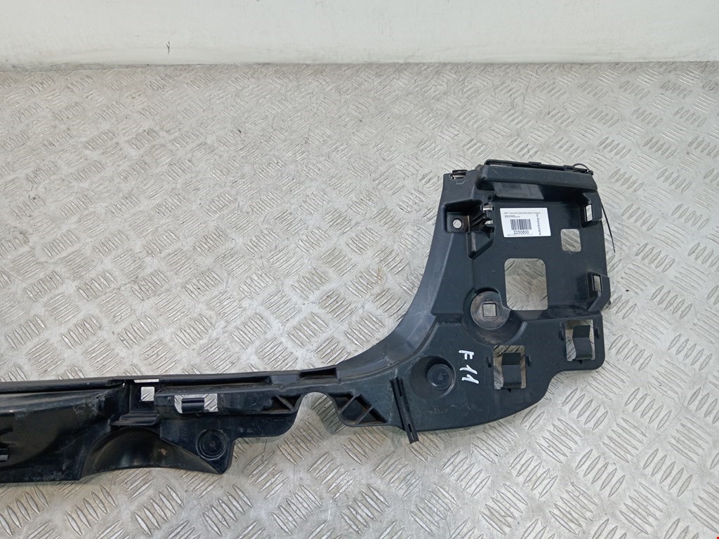 Кронштейн заднего бампера центральный BMW 5er 5 серия F10/F11/F07 2009-2017