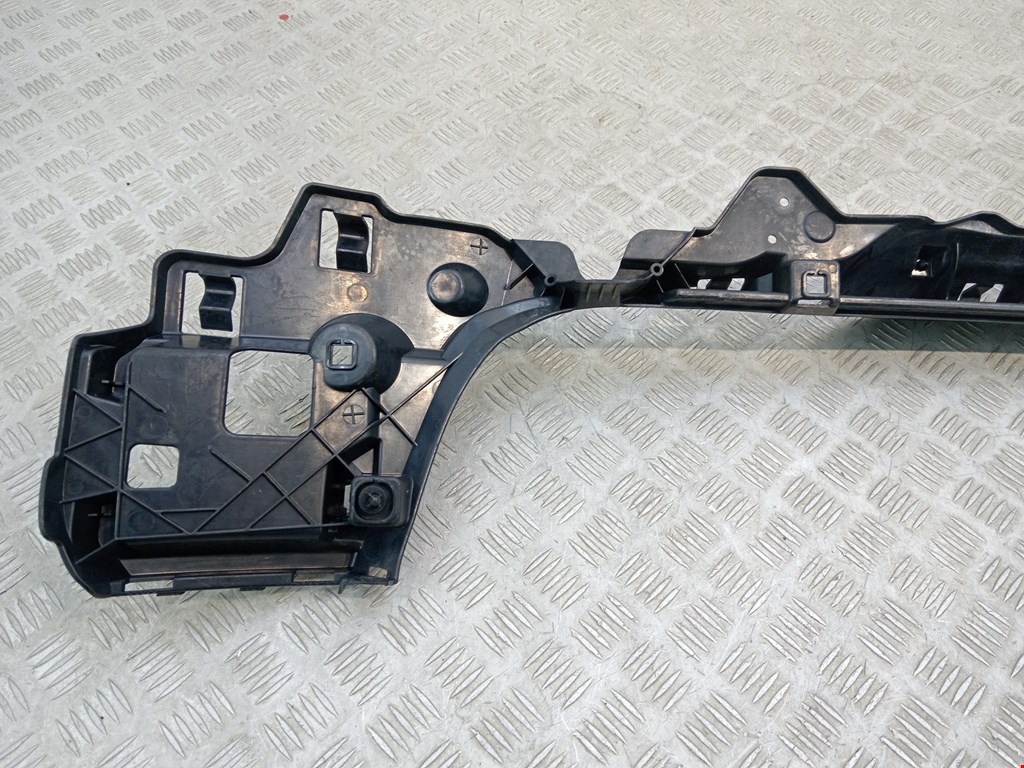 Кронштейн заднего бампера центральный BMW 5er 5 серия F10/F11/F07 2009-2017