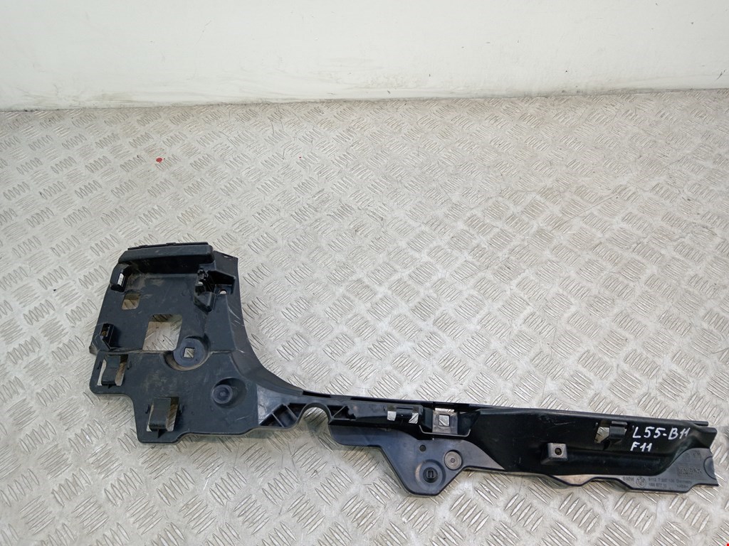 Кронштейн заднего бампера центральный BMW 5er 5 серия F10/F11/F07 2009-2017