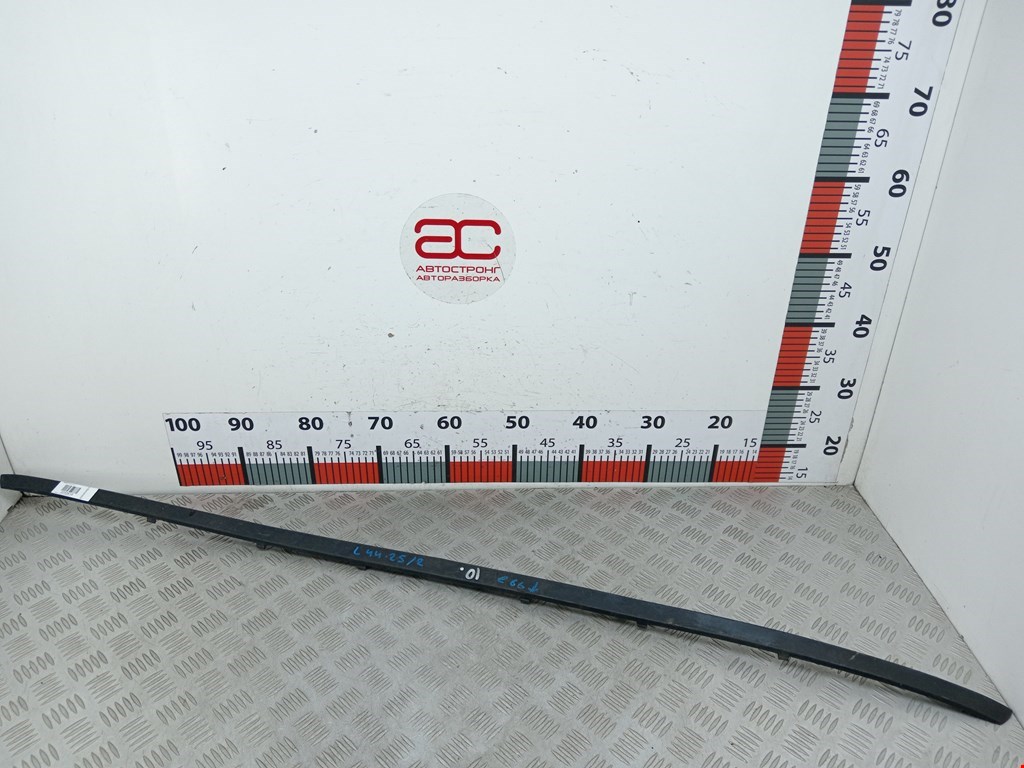 Накладка декоративная (молдинг) бампера заднего BMW 7-Series (E65/E66) (2001-2008)