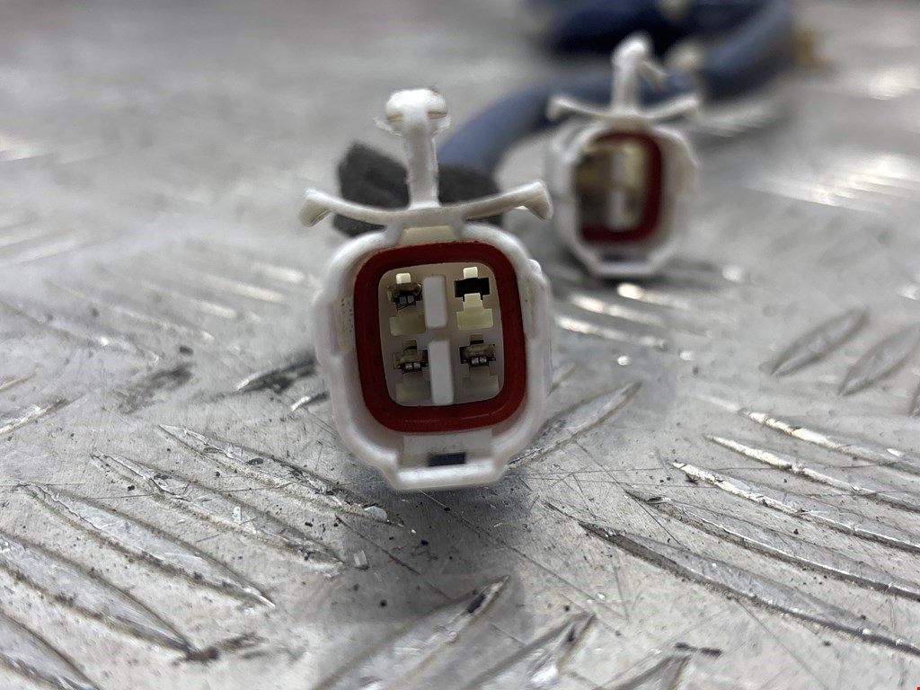 Замок двери передней правой SUZUKI Liana 2001-2008