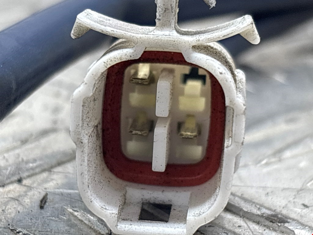 Замок двери передней правой SUZUKI Liana 2001-2008