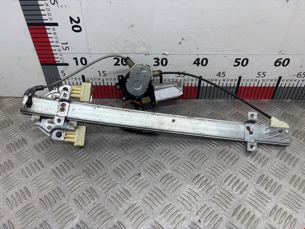 Стеклоподъемник передний правый SUZUKI Liana 2001-2008